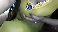 desi indian big tits showing on webcam